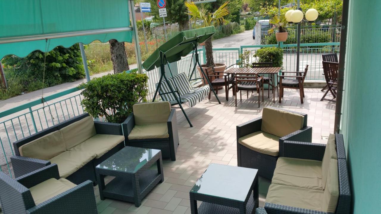 Hotel Savina Rimini Luaran gambar